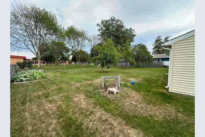 2406 34th Street, Two Rivers, WI 54240 - Photo 18
