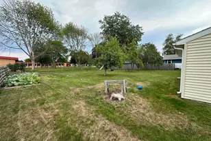 2406 34th St, Two Rivers, WI 54240 - Photo 18