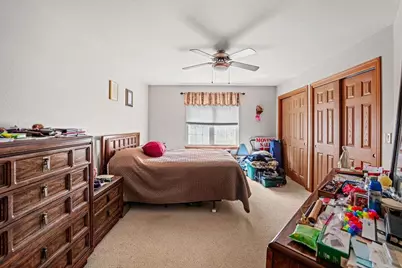 711 W Packer Avenue, Oshkosh, WI 54901 - Photo 4