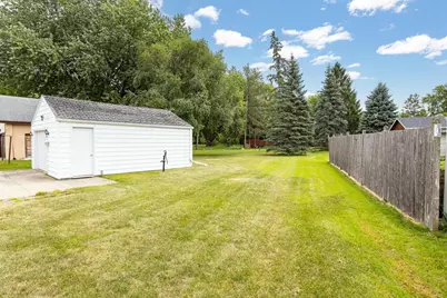 1609 W Murdock Avenue, Oshkosh, WI 54901 - Photo 16