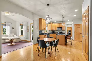 W6571 Austin Dr, Appleton, WI 54915 - Photo 6