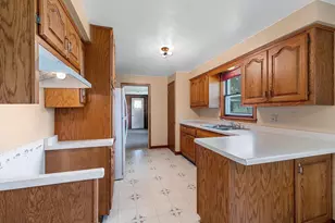 1648 View Ln, Green Bay, WI 54313 - Photo 12