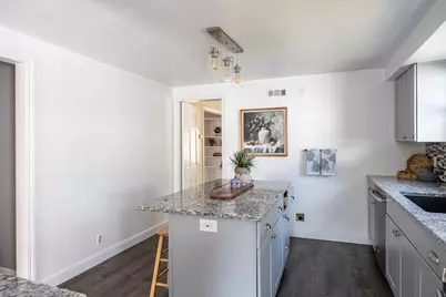 822 W 3rd Street, Appleton, WI 54914 - Photo 10
