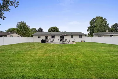 2360 Kincaid Avenue, Oshkosh, WI 54904 - Photo 14
