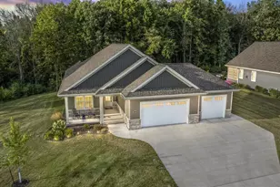 2608 Canvasback Dr, Menasha, WI 54952 - Photo 2
