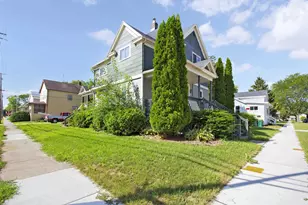 204 8th St, Fond du Lac, WI 54935 - Photo 4