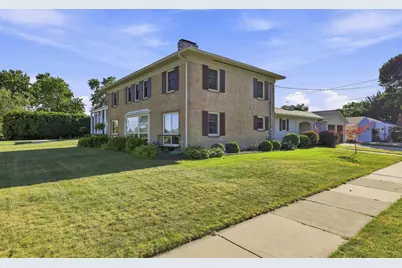 1117 Baldwin Avenue, Oshkosh, WI 54901 - Photo 2