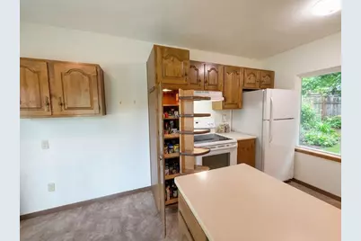 2935 Mossy Oak Circle, Green Bay, WI 54311 - Photo 10