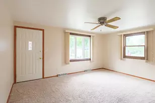 825 Stony Brook Ln, Green Bay, WI 54304 - Photo 6