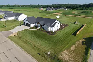 3765 Westpoint Rd, Suamico, WI 54313 - Photo 24