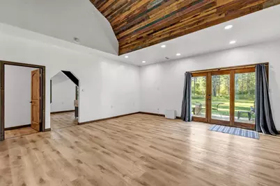 3841 Sampson Road, Little Suamico, WI 54141 - Photo 8