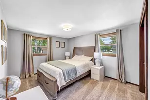 1125 Stine Way, De Pere, WI 54115 - Photo 10