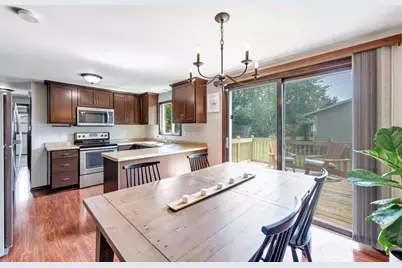 1125 Stine Way, De Pere, WI 54115 - Photo 6
