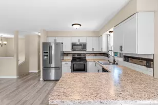 701 W 7th St, Kaukauna, WI 54130 - Photo 28