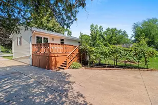 701 W 7th St, Kaukauna, WI 54130 - Photo 8