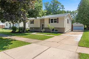 701 W 7th St, Kaukauna, WI 54130 - Photo 18