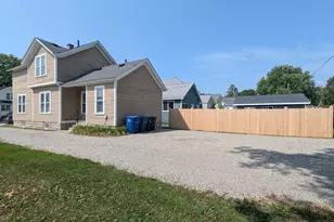 832 Frederick St, Oshkosh, WI 54901 - Photo 2