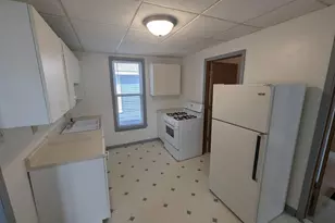 832 Frederick St, Oshkosh, WI 54901 - Photo 6