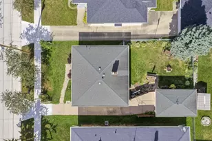 1342 Waugoo Ave, Oshkosh, WI 54901 - Photo 18
