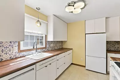 544 W Smith Avenue, Oshkosh, WI 54901 - Photo 8