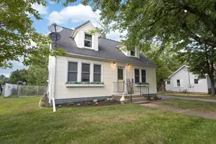 747 Maple Ave, Wild Rose, WI 54984 - Photo 2