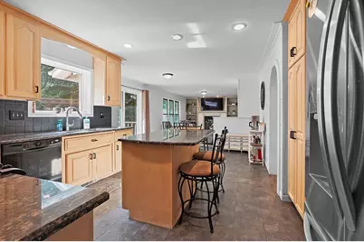 3611 Royal Oaks Court, Suamico, WI 54173 - Photo 12