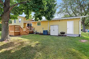 2016 Baltic Terrace, Green Bay, WI 54311 - Photo 36