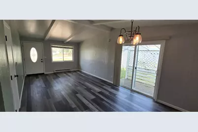 969 7th Street #B, Menasha, WI 54952 - Photo 2