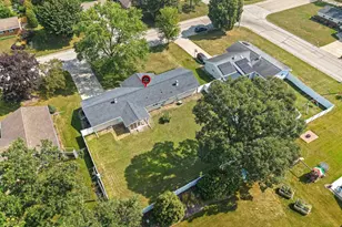 1327 Skylark Ln, Green Bay, WI 54313 - Photo 56