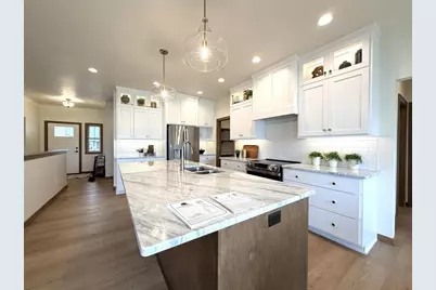 2146 Aurrailia Court, Green Bay, WI 54311 - Photo 10