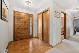 1337 Orchard Ct, Neenah, WI 54956 - Photo 2