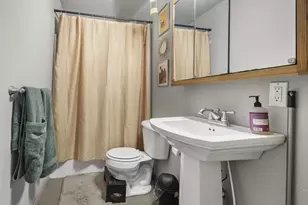 1227 Porlier St, Green Bay, WI 54301 - Photo 16