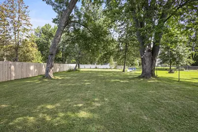 1227 Porlier Street, Green Bay, WI 54301 - Photo 46