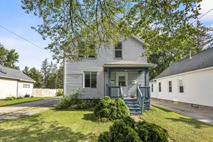 1227 Porlier St, Green Bay, WI 54301 - Photo 2