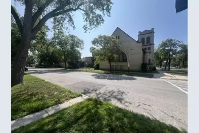 1429 N 5th Street, Sheboygan, WI 53081 - Photo 2