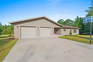 N7455 Sikowski Ln, Crivitz, WI 54114 - Photo 2