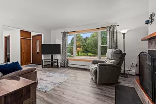 121 N Parkview Ave, Marion, WI 54150 - Photo 2