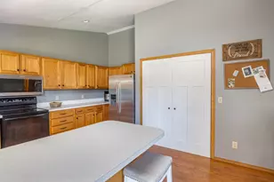 1900 Fieldcrest Dr, Kaukauna, WI 54130 - Photo 12