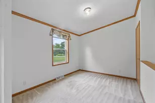 N5170 Redwood Ln, Shawano, WI 54166 - Photo 10