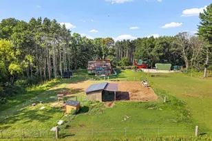 E8643 Pine Valley Ln, Fremont, WI 54940 - Photo 4
