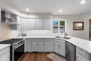 W5132 Blue Heron Ct, Sherwood, WI 54169 - Photo 8