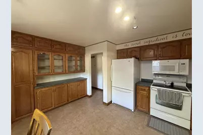 1033 S Cleveland Street, Shawano, WI 54166 - Photo 6