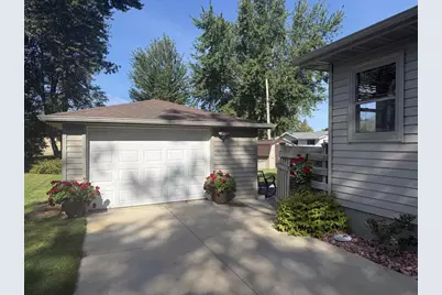 1033 S Cleveland Street, Shawano, WI 54166 - Photo 28
