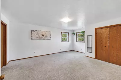 437 Silver Spring Drive, Green Bay, WI 54303 - Photo 18