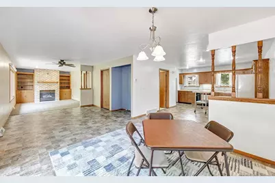 437 Silver Spring Drive, Green Bay, WI 54303 - Photo 12