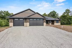 6157 Bay Hill Ct, Luxemburg, WI 54217 - Photo 4