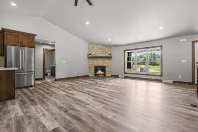 6157 Bay Hill Court, Luxemburg, WI 54217 - Photo 10