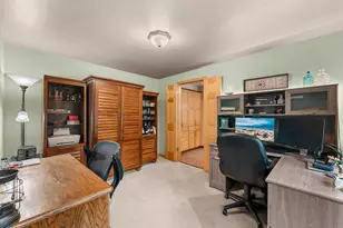 2624 Oakwood Dr, Green Bay, WI 54304 - Photo 20
