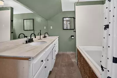 208 N Superior Street, De Pere, WI 54115 - Photo 2