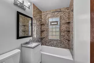 6200 W Manitoba St, Milwaukee, WI 53219 - Photo 10